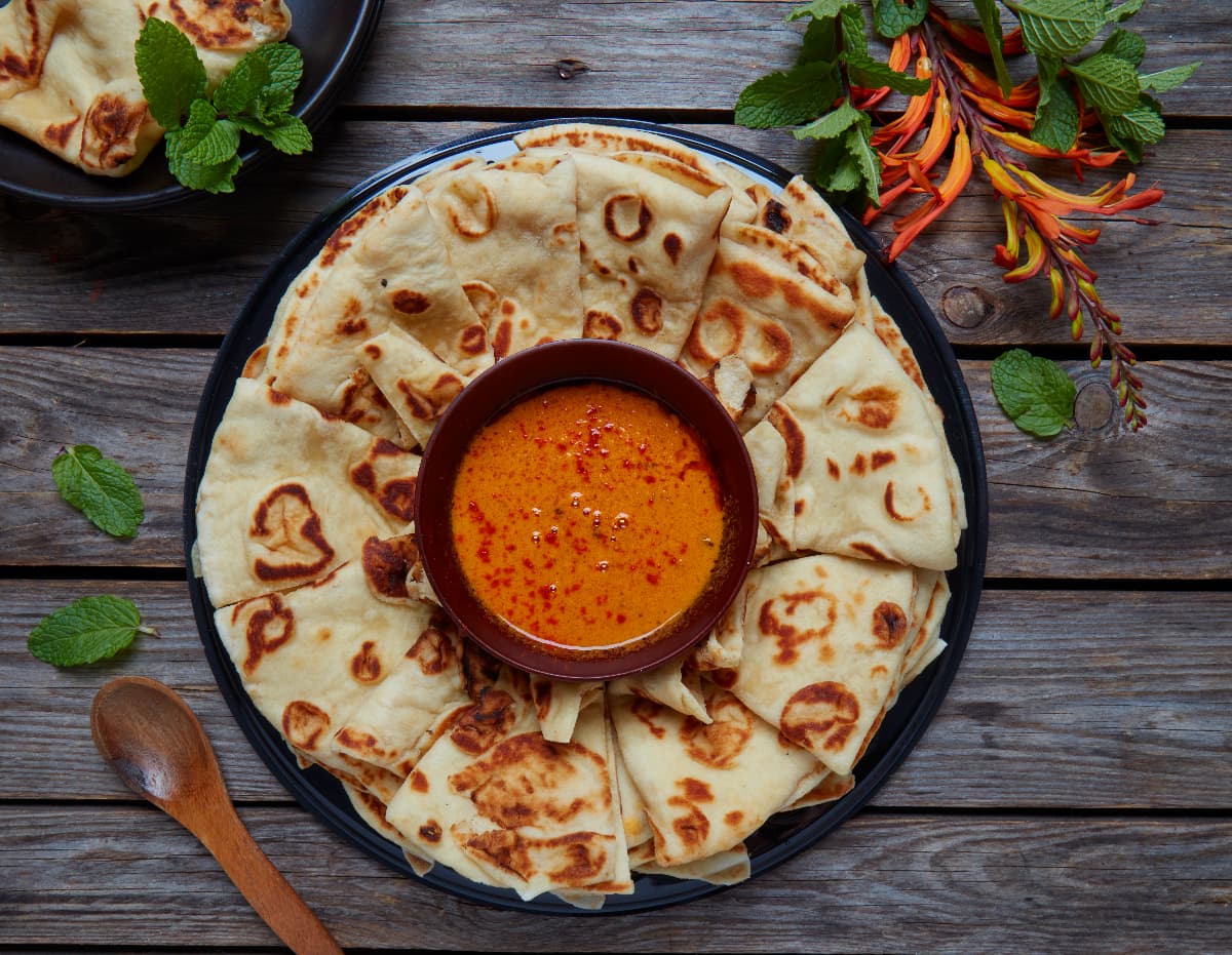 Naan & Masala Sauce Platter